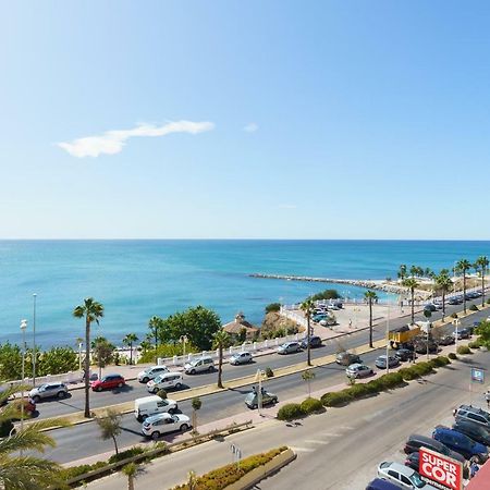Spacious Beachfront Flat With Sea Views And Private Indoor Parking Benalmádena Esterno foto